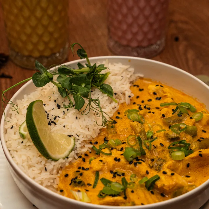Curry z ryżem basmati
